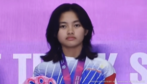 Keirsten Fernandez celebrating her two gold medal wins at the 2026 Asian Open Short Track Speed Skating Trophy in India.